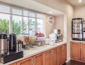 6-la Mesa, Ca Hotel 2*