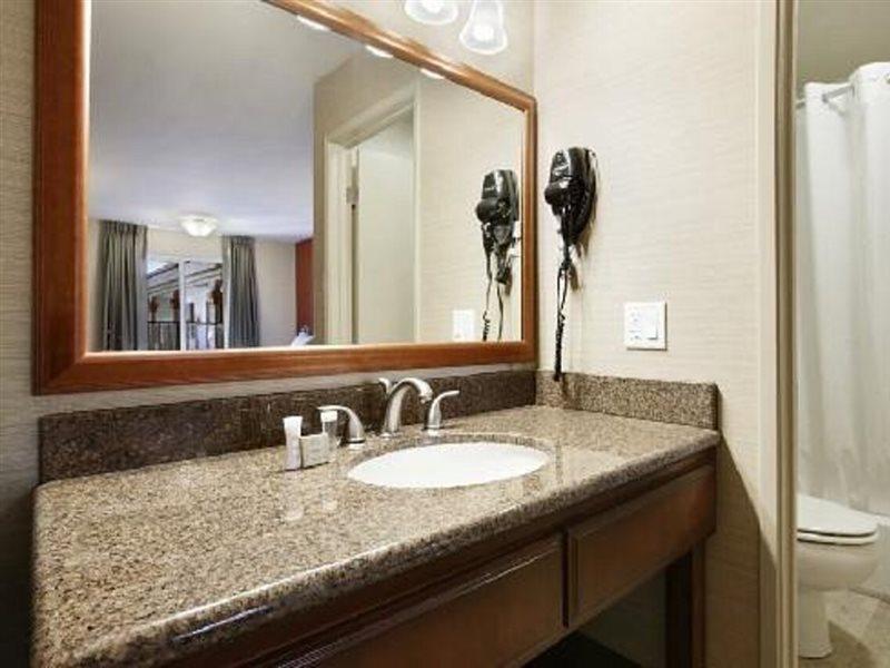 6-la Mesa, Ca Hotel