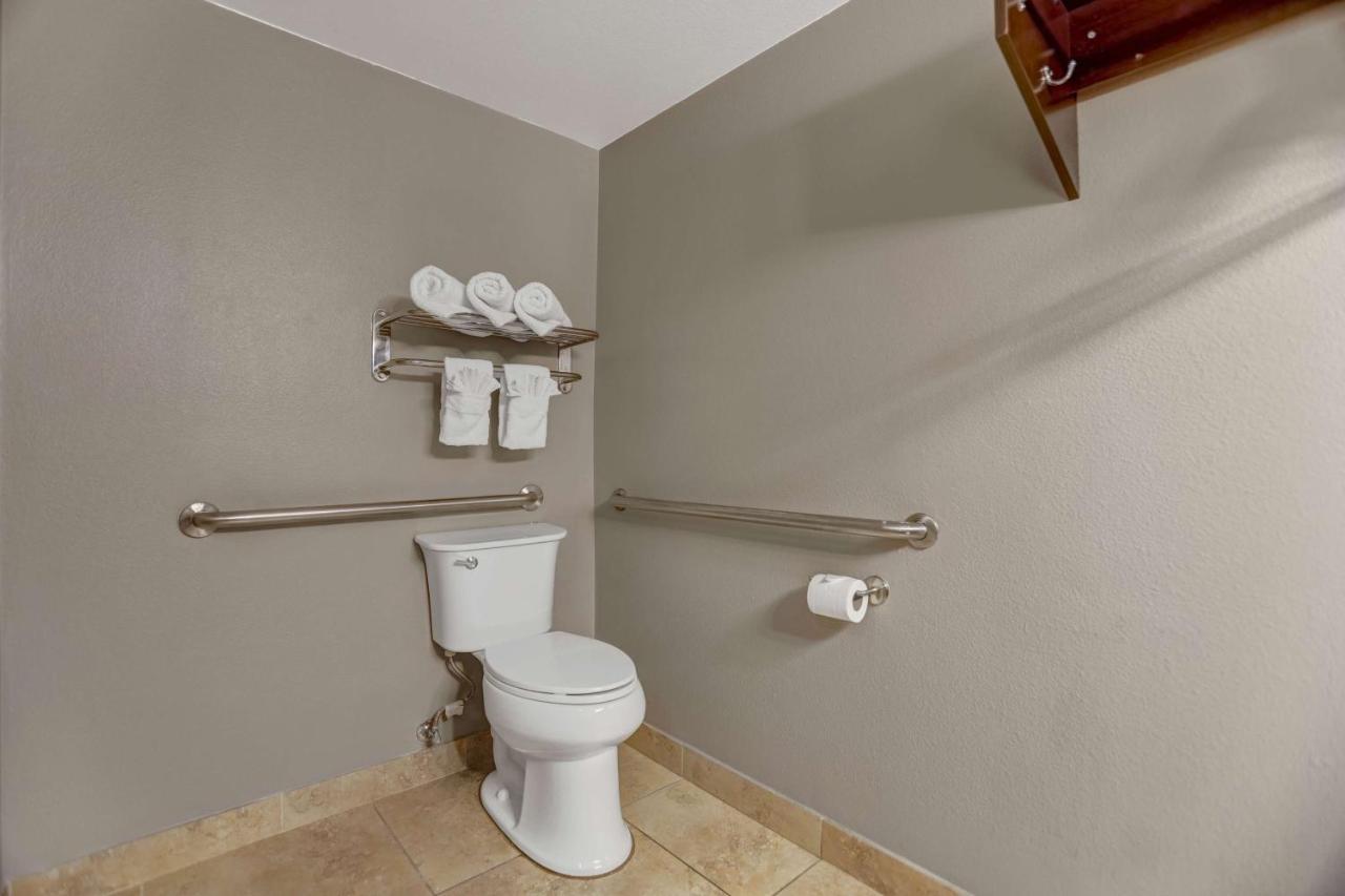 6-la Mesa, Ca Hotel
