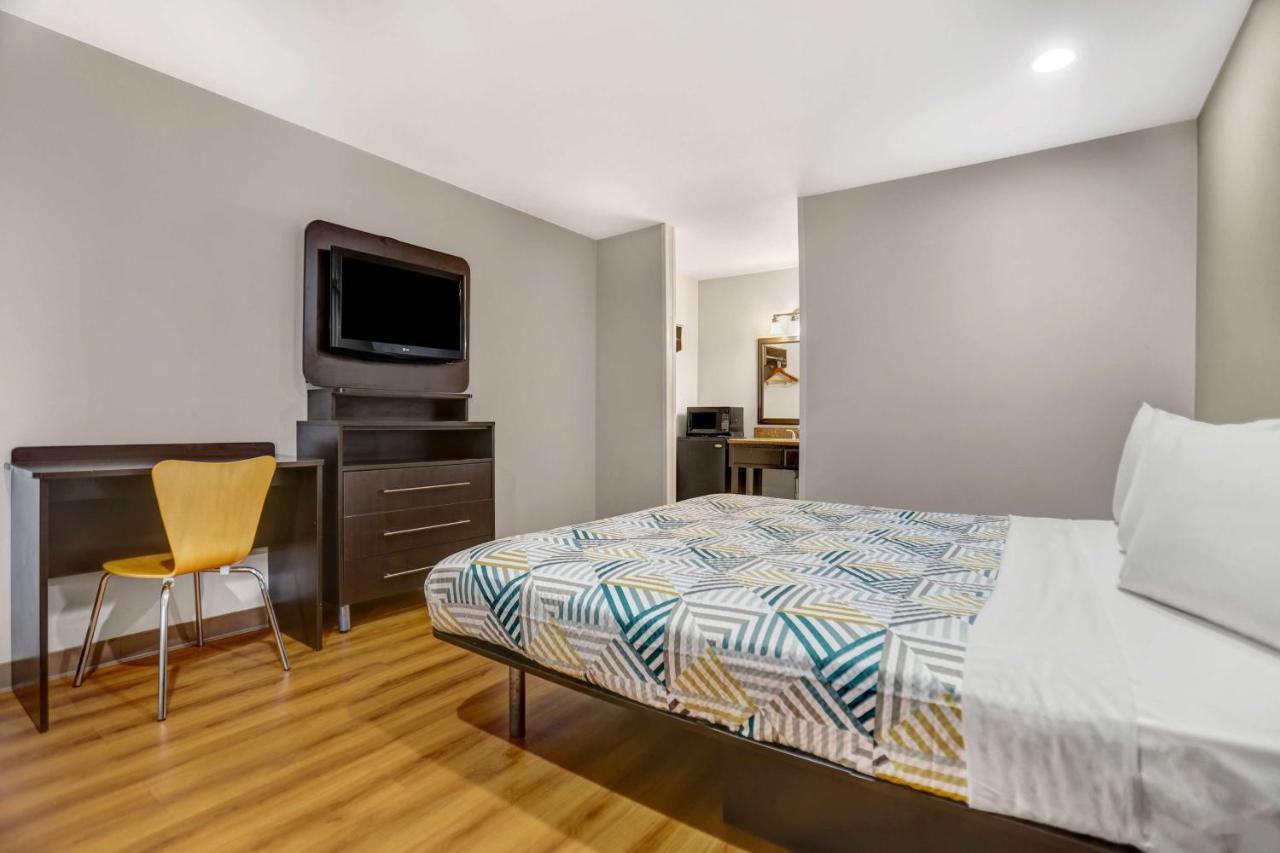 Hotel 6-la Mesa, Ca La Mesa
