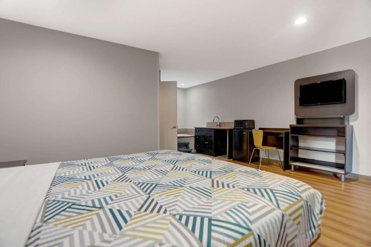 6-la Mesa, Ca 2*